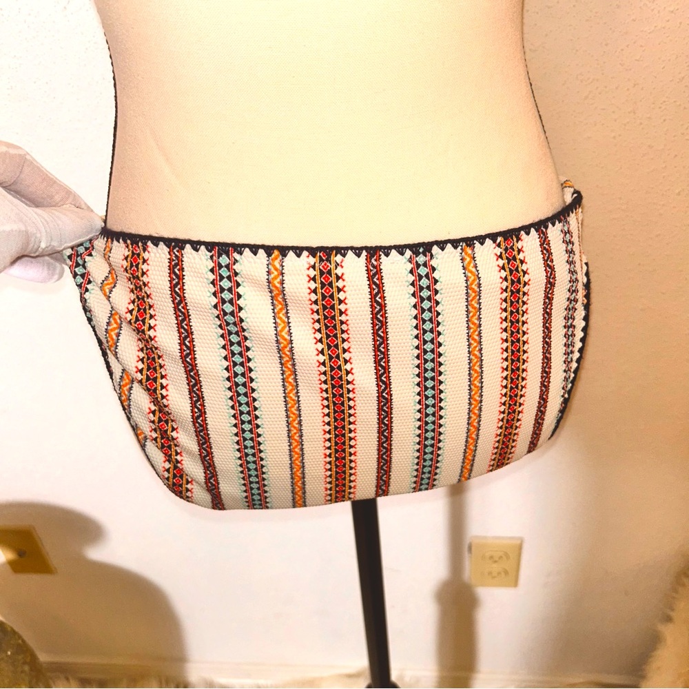 Size large boho tribal printed bikini bottom.  Sz lg by Jessica Simpson